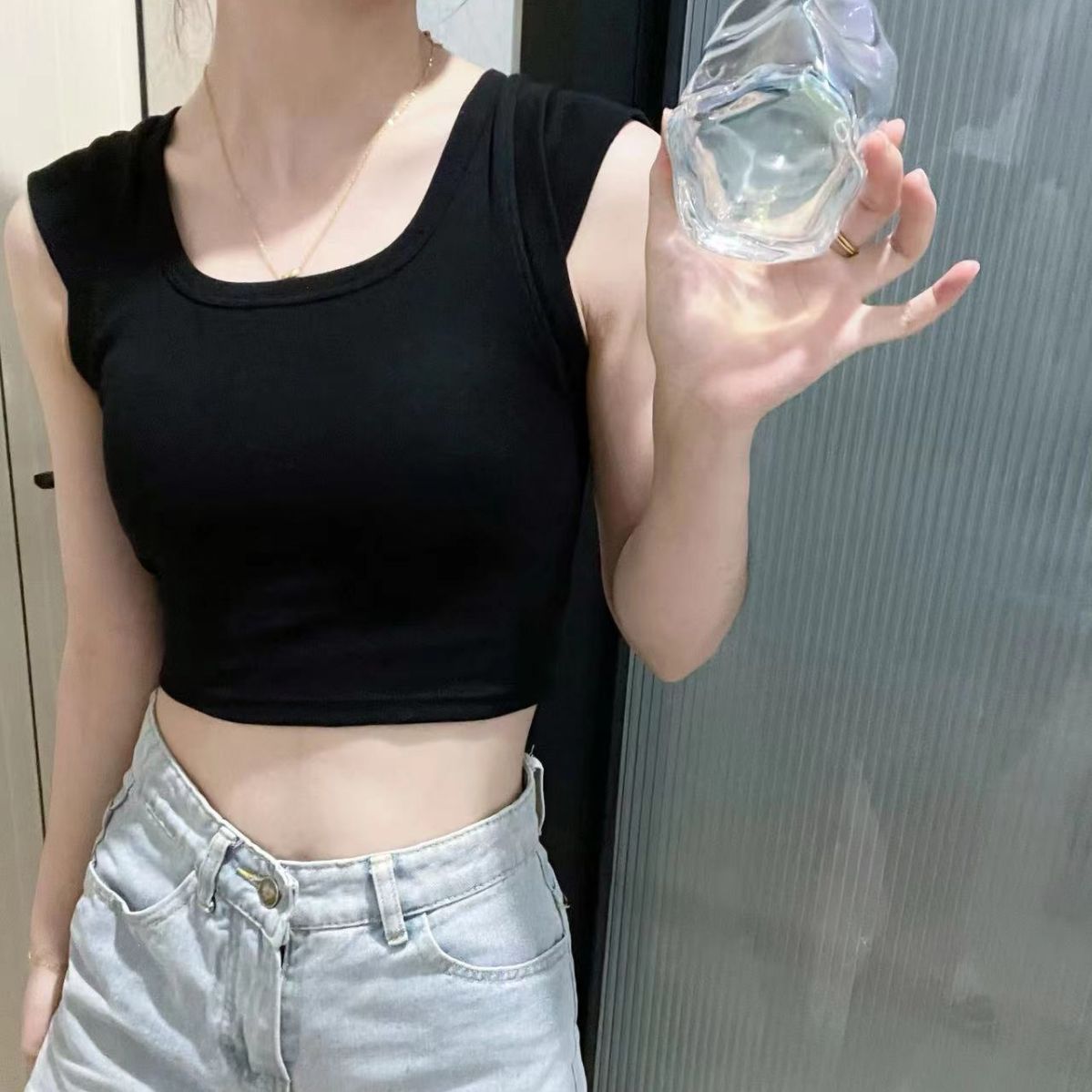 Dopamina Chaleco con almohadilla en el pecho pequeño Flying manga hueco backless Cruz Correa ultra corto camisola