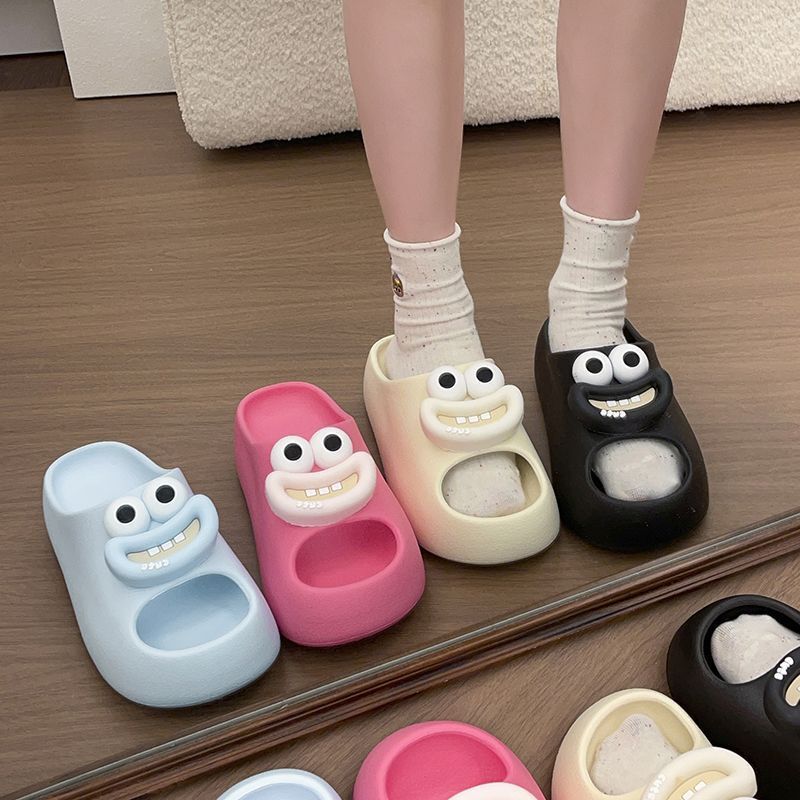 Eva Soft-Soled Slippers with a Cartoon Design, Thick Sole, Non-Slip, Suitable for Women to Wear Outside in Summer, Featuring Big Eyes and a Comfortable Stepping Feel