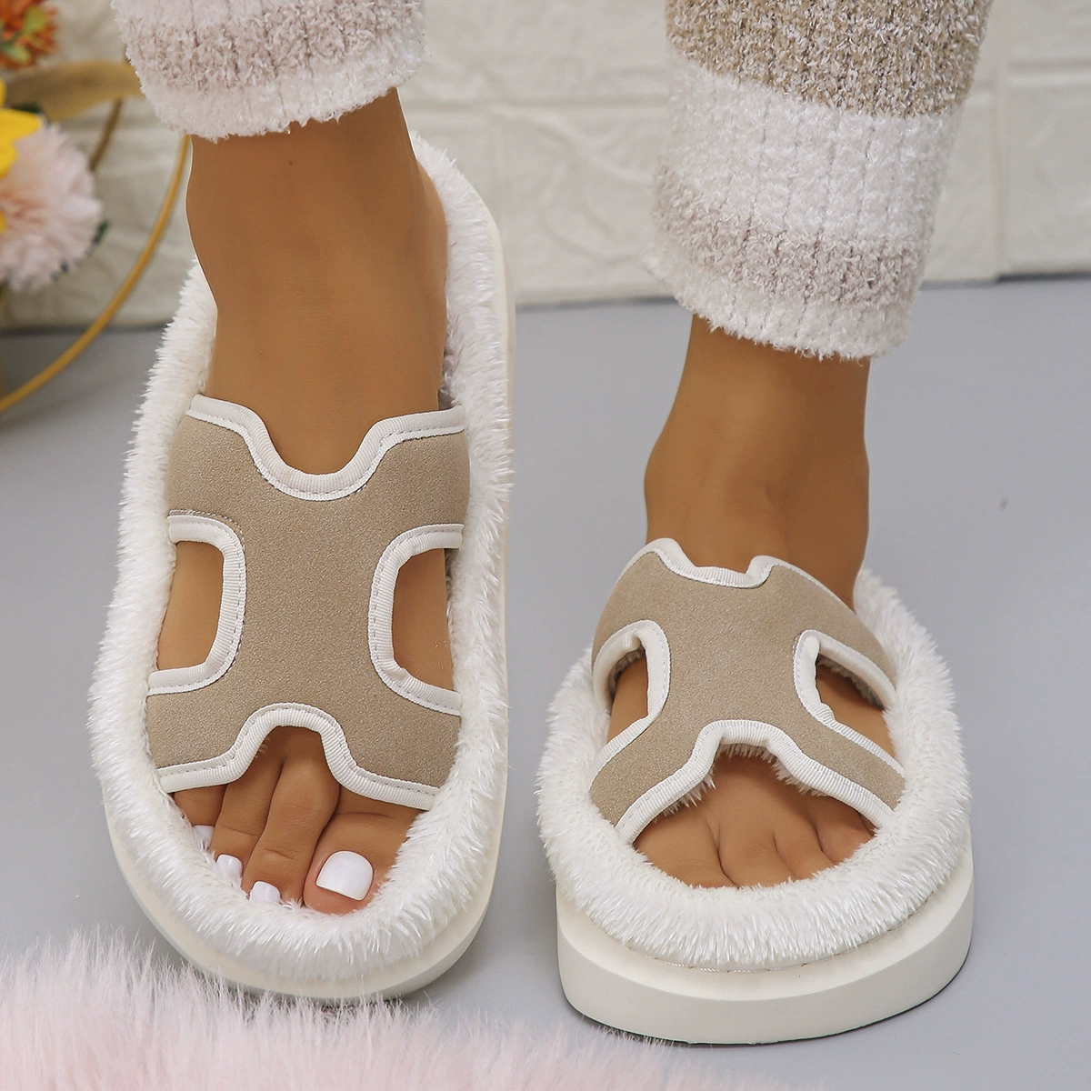 Мастяные тапочки женские наружные носить 2024 новые осенние и зимние взрывные модели