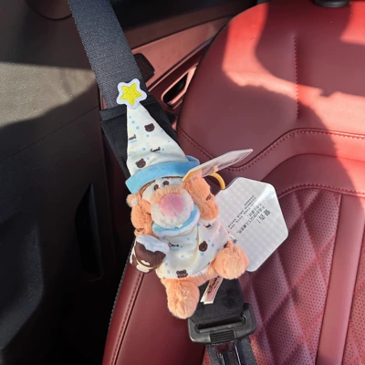 Car Seat Belt Shoulder Cover Pajamas Tigger Car Seat Belt Decoration New Car Gift for Women for All Seasons (Sürətlər qutusu və əl tormozu başlıqları) - genuine-pajamas-tigger-black-velvet-shoulder-cover