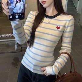 【原版质量】爱心刺绣条纹长袖针织衫女修身内搭打底毛衣图片色