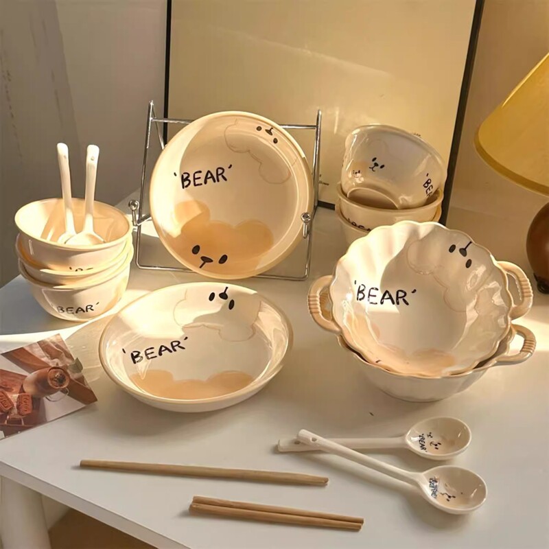Cute Cartoon Underglaze Ceramic Tableware Bowl and Plate Set Cream Style Household Bowl Plate Soup Bowl Dish Gift Box Cute Cartoon Underglaze Ceramic Tableware Bowl and Plate Set Cream Style Household Bowl Plate Soup Bowl Dish Gift Box