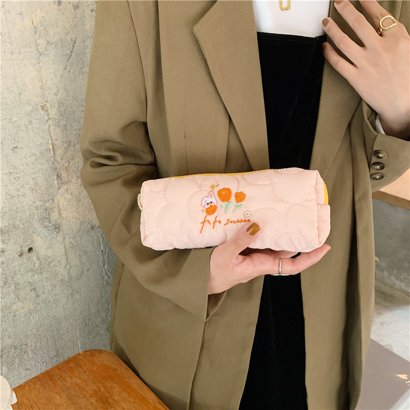 【 In Stock 】112155 Embroidered Tulip Pen Case, Girlish student Stationery Storage Bag, Fabric Makeup Bag undefined