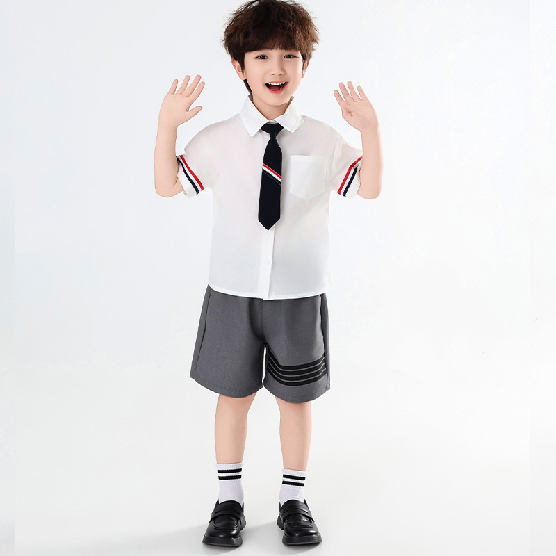 7168 Traje de actuación de estilo universitario para niños Camisa del día del niño Traje de traje de actuación Vestido de coro de jardín de infantes