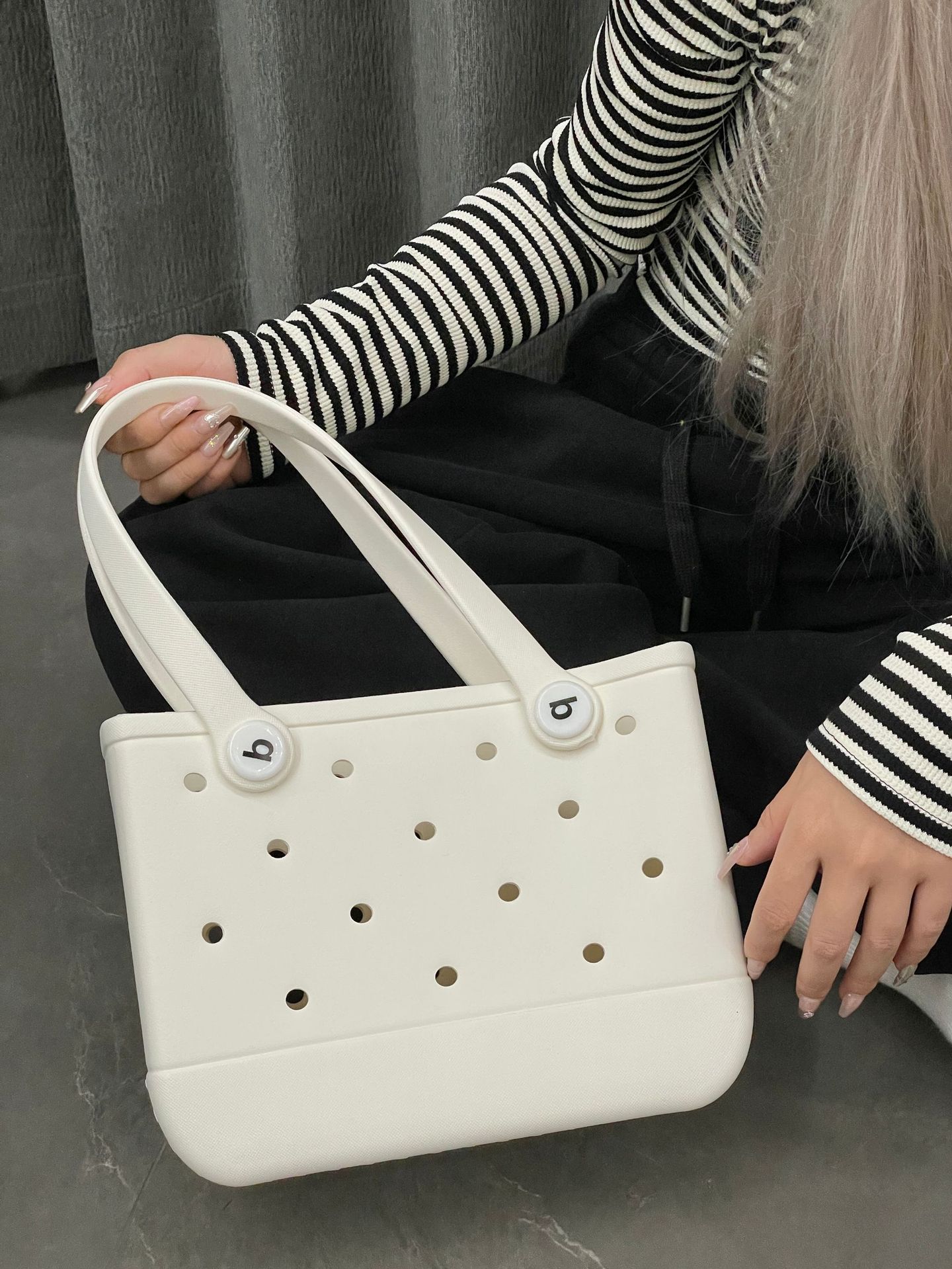 840g Weight Open Closure Type Double Handle Strap Type Tote Bag Bags Type Casual Occasion EVA Material Solid Color Pattern Spring&Summer Season Women's Gender Streetwear Style Square Shape Medium Size Women's Medium EVA Solid Color Streetwear Square Open Tote Bag 17
