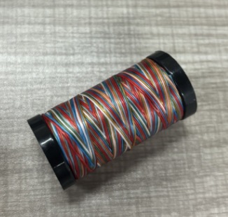 부동 녹색 및 약 0.4mm