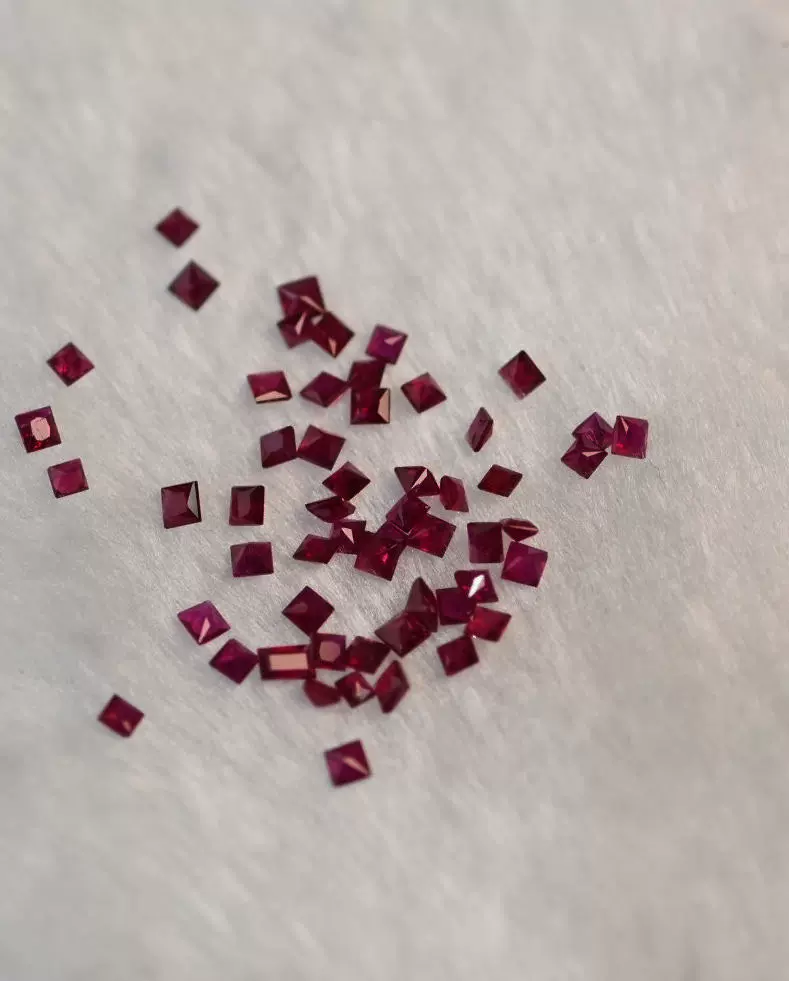 ruby天然红宝石方形鸽血红可出证书公主切非洲缅甸无烧