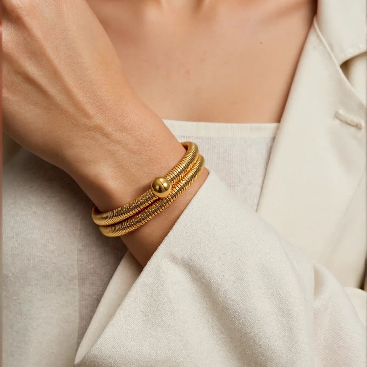 Pulsera elástica de acero inoxidable de estilo americano europeo y americano, personalidad de las señoras, hebilla de succión magnética de doble anillo, pulsera de acero de titanio, pulsera