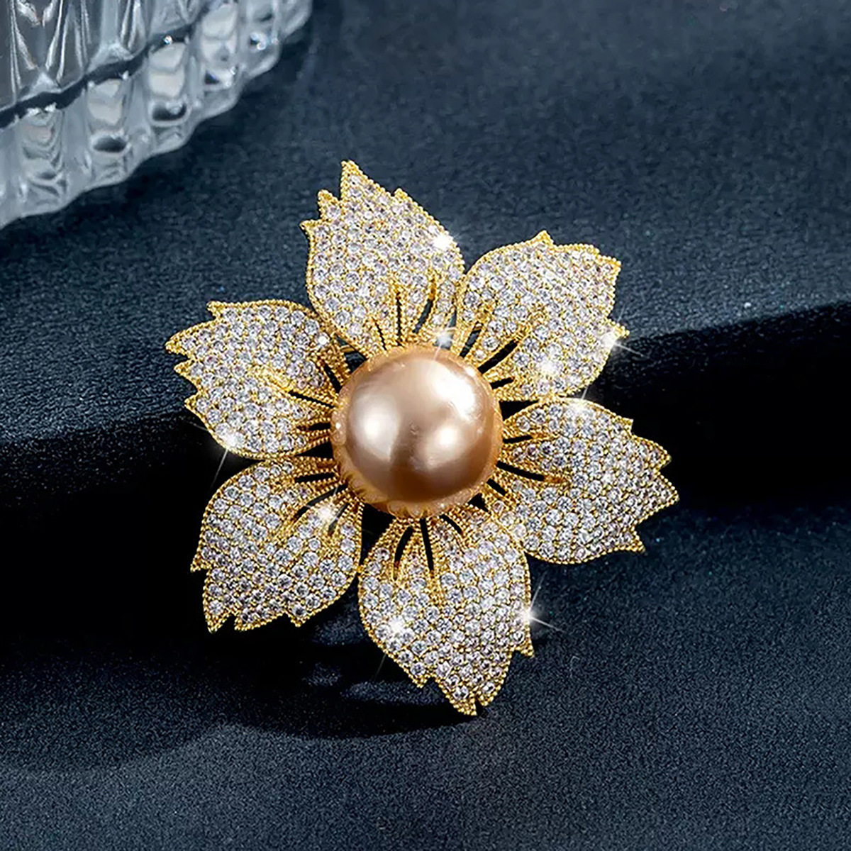 Simple elegante Bauhinia broche perla traje de las mujeres ramillete completo diamante flor cardigan accesorios PIN