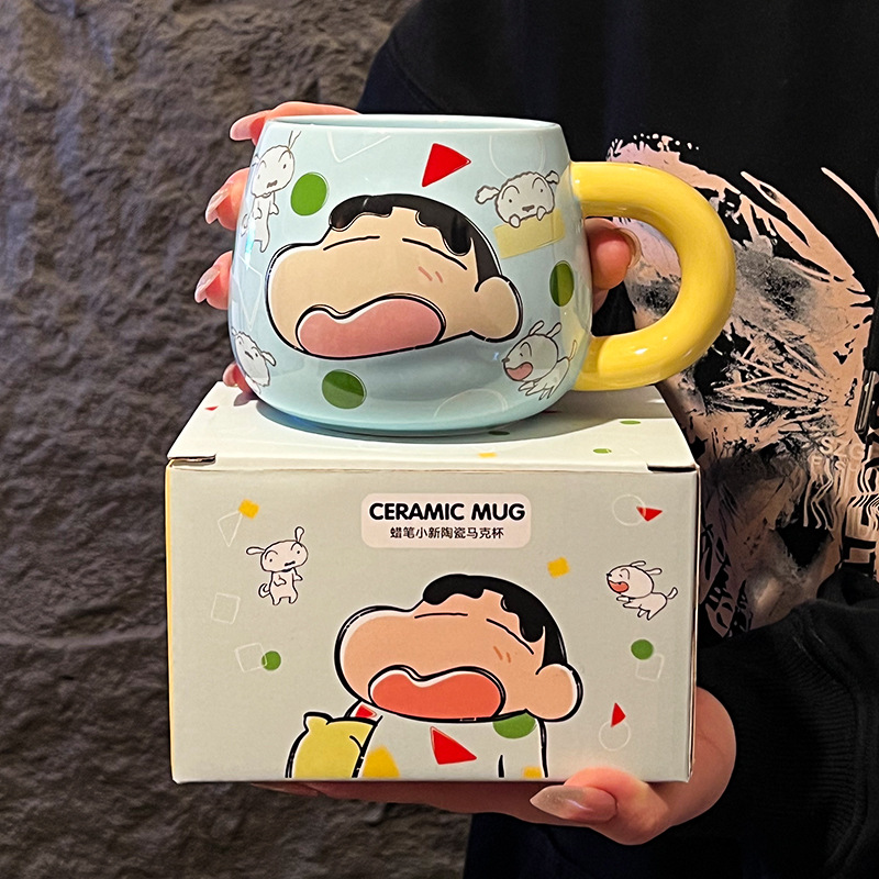 Autenticamente autorizado lápiz pequeño nuevo relieve de cerámica taza de marca encantadora caricatura de alto valor facial taza de pareja de oficina