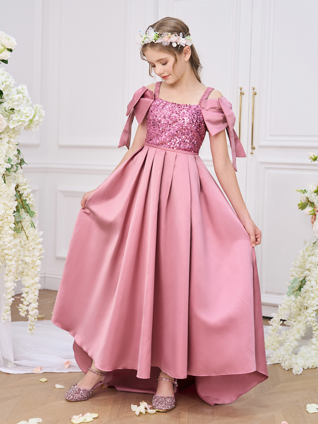 2025 nuevo estilo transfronterizo niña raso lazo tirantes vestido de princesa largo vestido de noche con lentejuelas sin tirantes