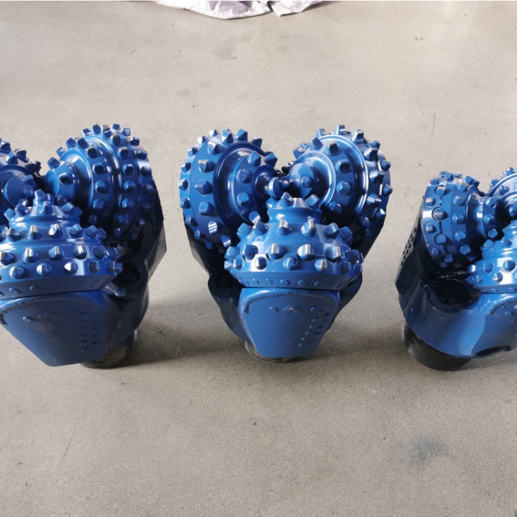 215mm牙轮钻头   IADC537石油钻头 镶齿硬质合金齿