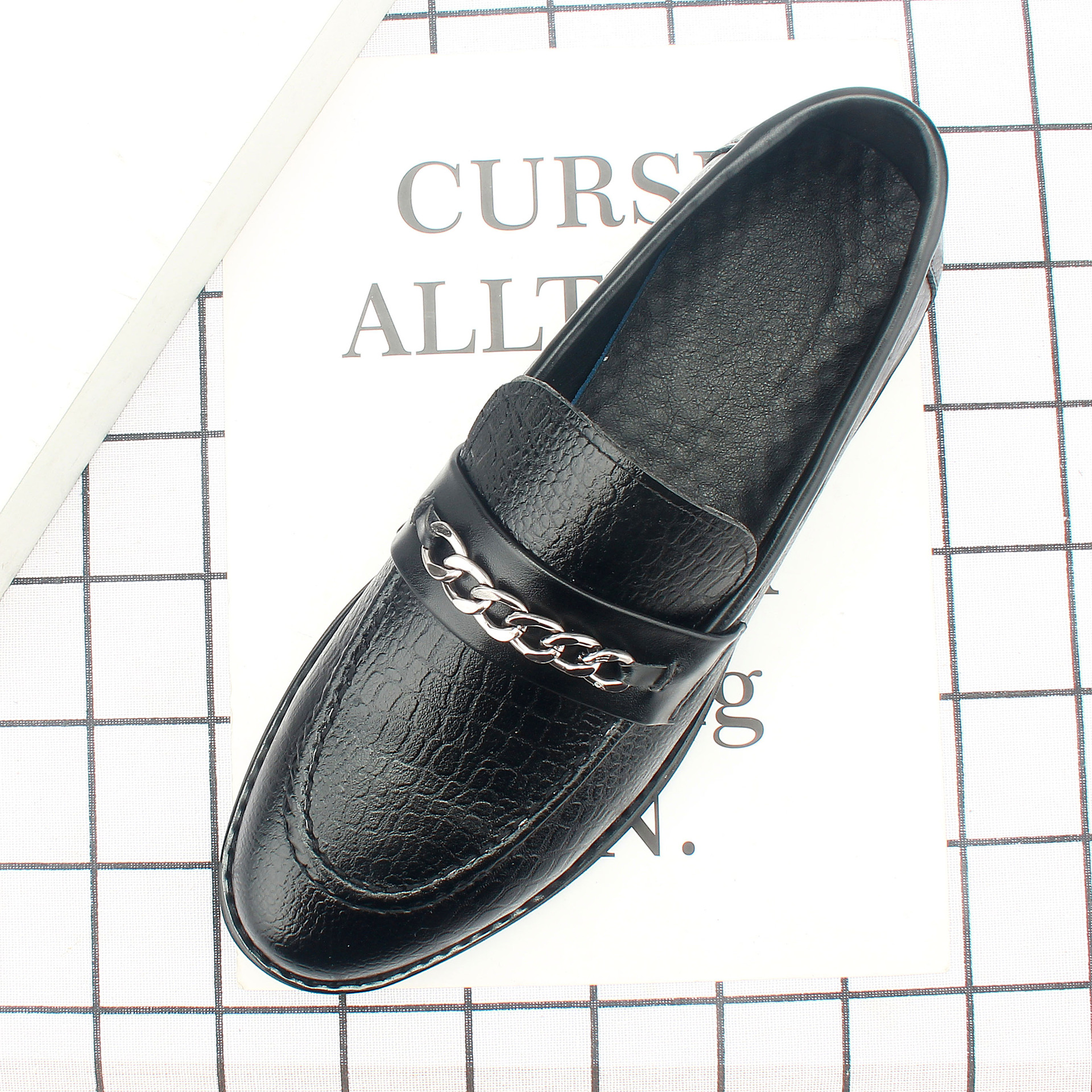 2022�¿����ʿ͸������Ь��ЬӢ�׷�ƤЬ������װ������Ь361