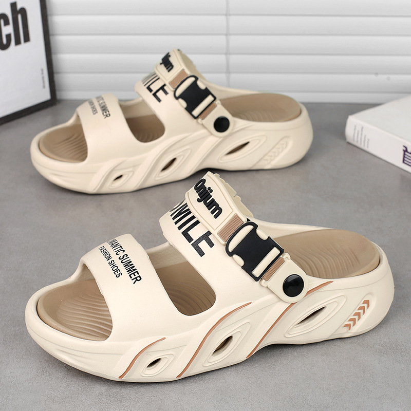 Zapatillas verano nuevo estilo casual para hombres sandalias de conducción de uso exterior de gran tamaño ligero pisando mierda pareja chanclas de playa