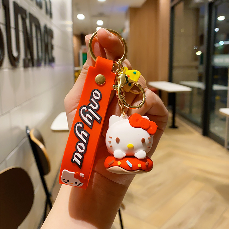 Cartoon Sanrio llavero Kulomi Yugui perro de goma suave muñeca niña corazón colgante colgante pequeño regalo al por mayor