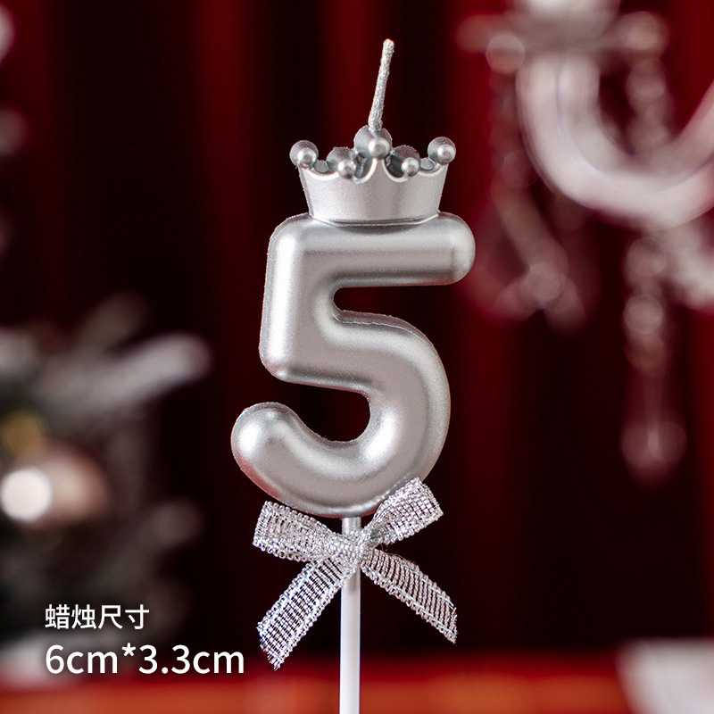 Rojo en línea creativo corona arco digital vela decoración de la torta de cumpleaños plug-in de fiesta de cumpleaños de vestir