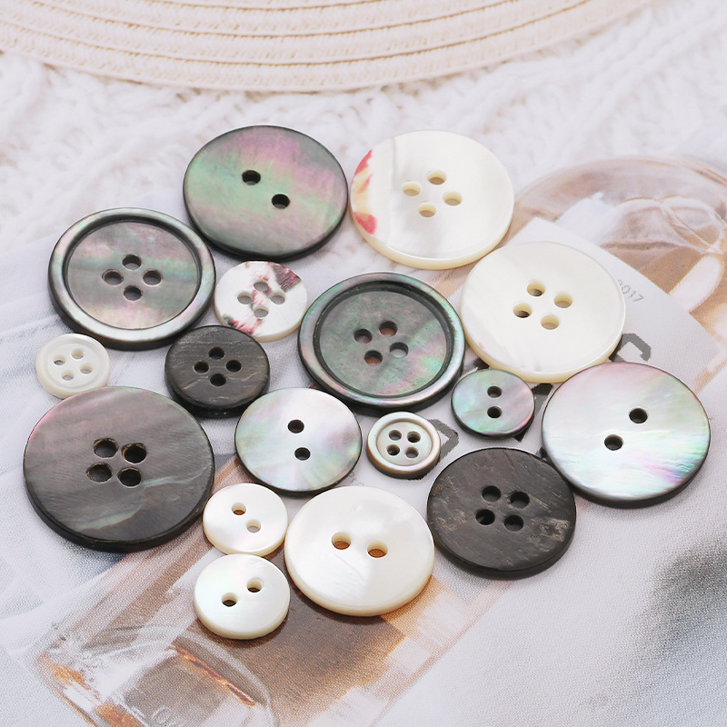 Tarobe Black Butterfly Shell Button Four-Hole Button Shirt Knitwear Round Natural Shell Button Four-Hole 11mm Tarobe Black Butterfly Shell Button Four-Hole Button Shirt Knitwear Round Natural Shell Button Four-Hole 11mm