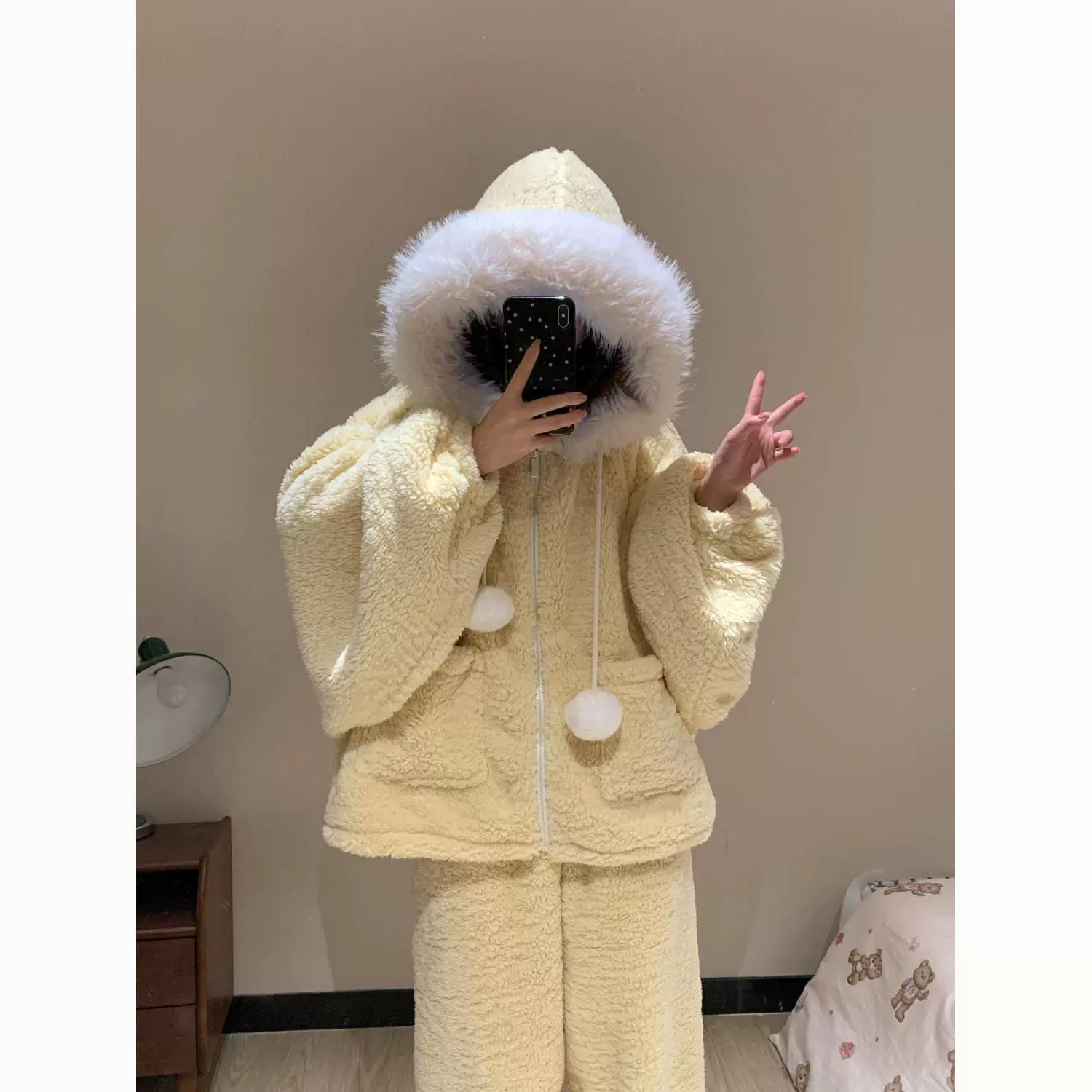 Симпатичная пижама женщина 2024 зима новый коралловый бархат пушистый толстый девушка пушистый с капюшоном набор домашней одежды