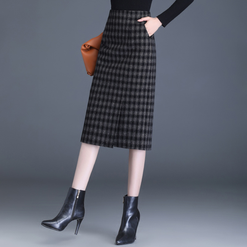格纹毛呢包臀直筒半身裙女2025秋冬新款毛呢韩版高腰一步裙中长裙