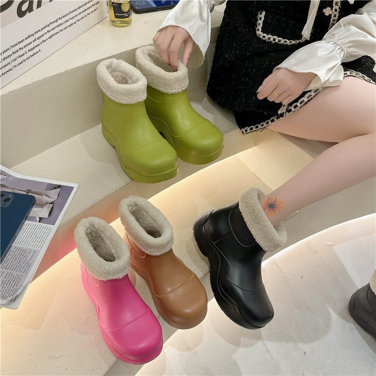 2023 Nuovi stivali da pioggia Stivali da neve impermeabili Stivali da donna con suola spessa Martin Stivali da pioggia in peluche staccabili Stivali corti di moda_voghion.com