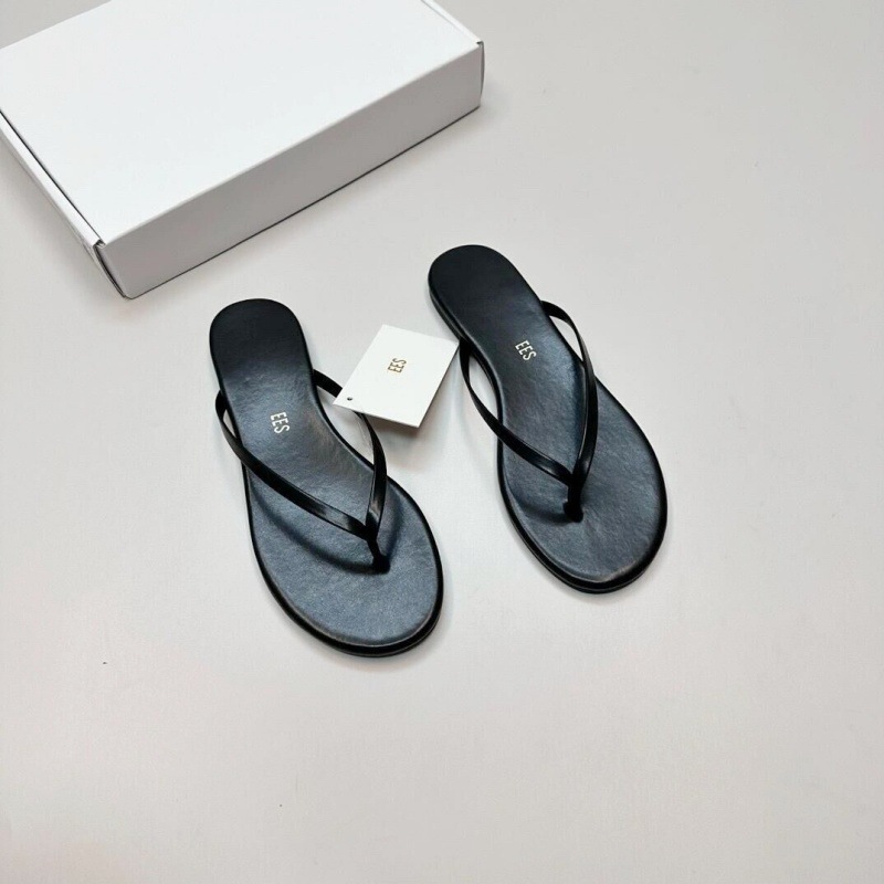 Minimalist Women Flip-flops Soft Comfortable Flat Beach Sandals_voghion.com