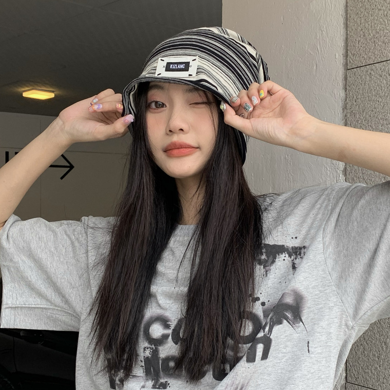 Sombrero de pila delgado de una sola capa de primavera y verano, gorra de luna a rayas rojas postparto, gorra fría, gorra de moda