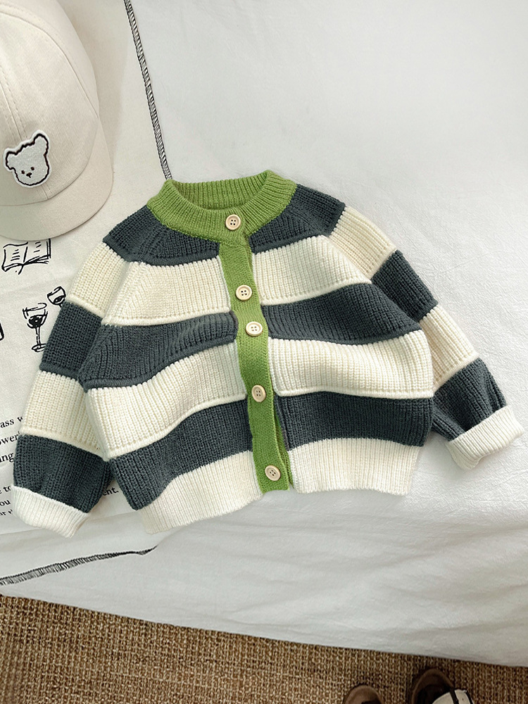 Spring children's sweater