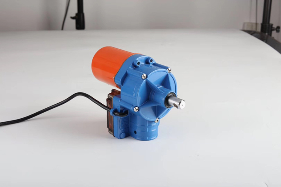 大棚电动卷膜器