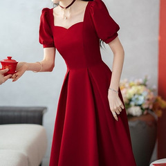 连衣裙夏季订婚礼服2025平时可穿结婚小个子酒红色新款敬酒服新娘