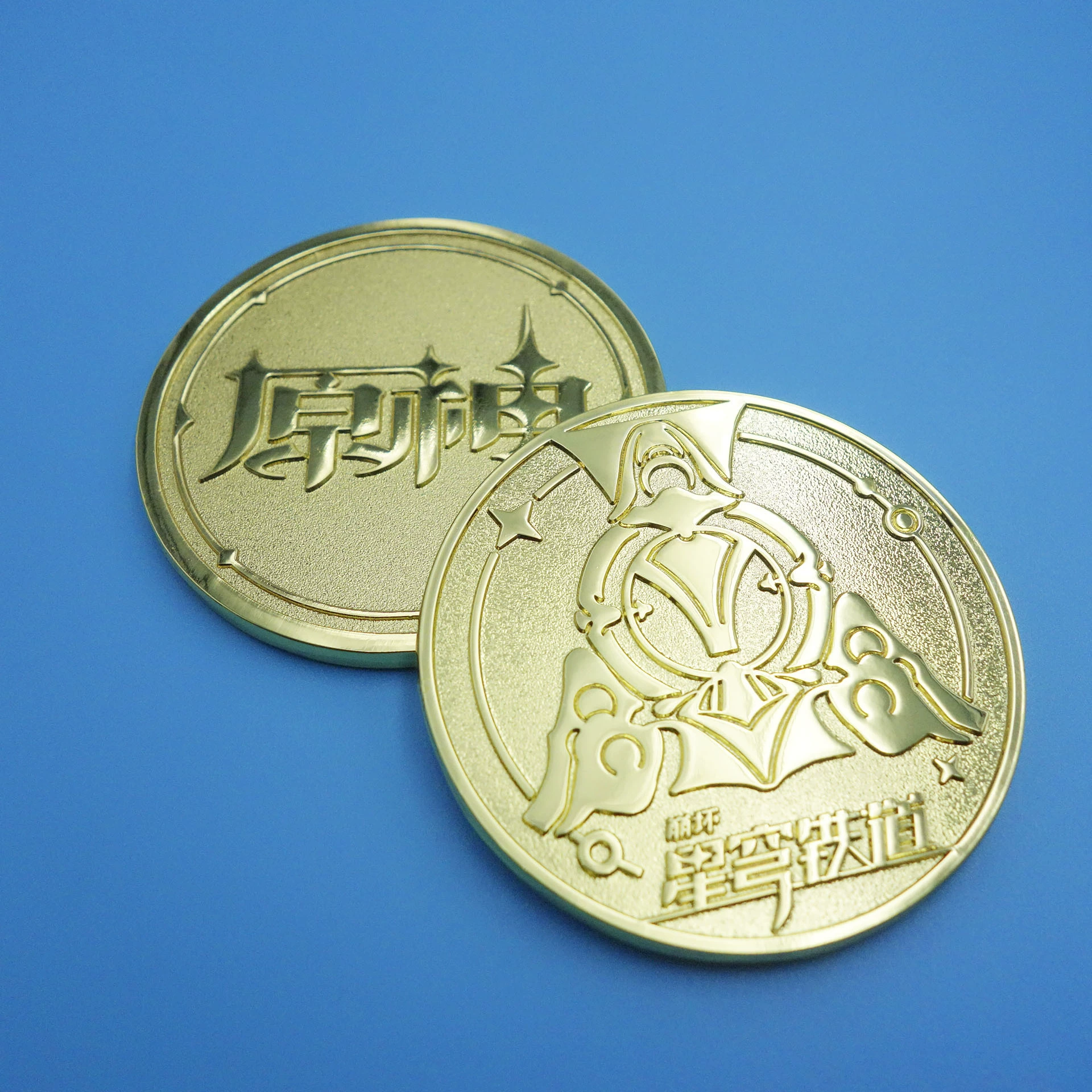 Металлические двумерные памятные монеты, изготовленные по индивидуальному заказу с различными периферийными устройствами для анимационных игр из цинкового сплава и металлическими сувенирами серии национальных тенденций.