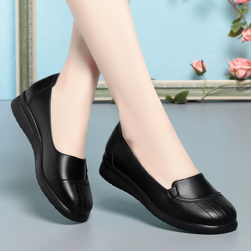 Women’s leather slip‑on shoes, soft sole, comfortable for middle age, autumn, sizes 35–41