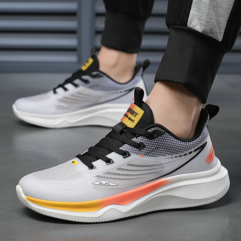 Shock-absorbing fashionable breathable lightweight running sneakers