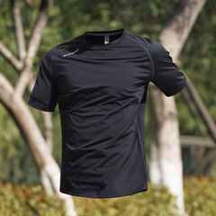 アイスシルク Tシャツメンズ夏薄手速乾半袖スポーツトップス新しい通気性半袖 Tシャツランニング服
