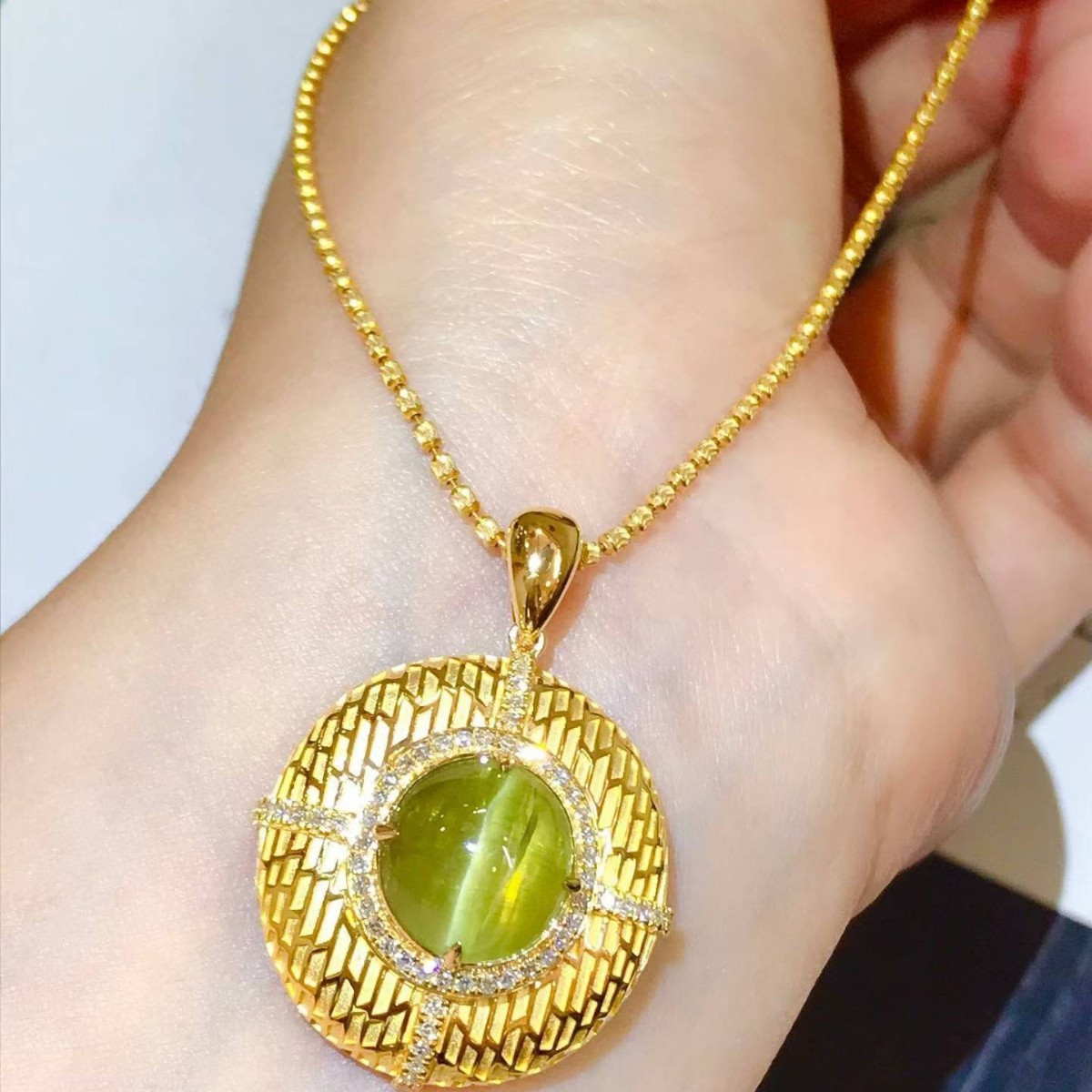 Chrysoberyl Cat's Eye Pendant, Women's Accessories, Versatile Jewelry, High-End Jewelry Y1996