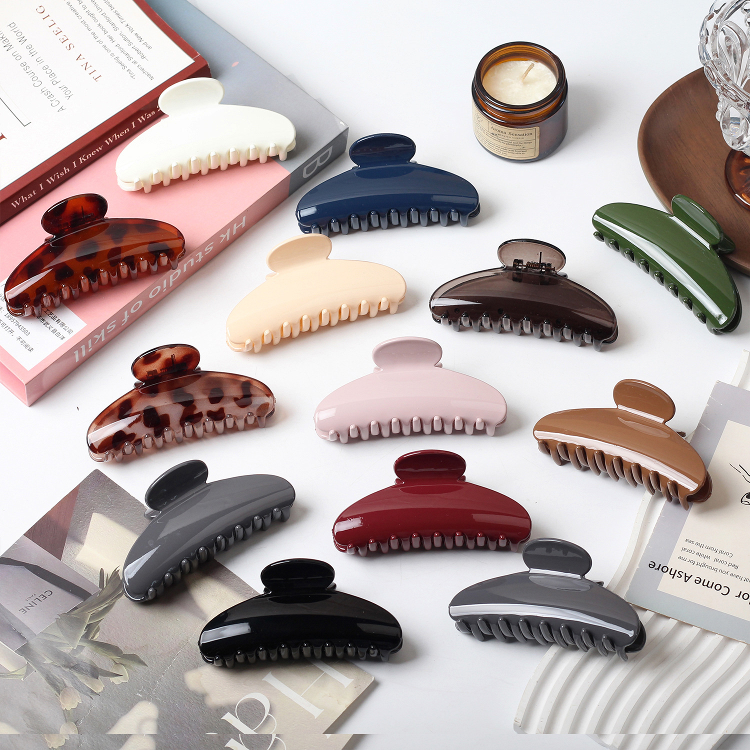 Pinza de pelo grande con un toque de alta gama, pinza de pelo semicircular brillante para mujer, ideal para peinados recogidos, accesorio para el cabello tipo pinza de tiburón, venta al por mayor.