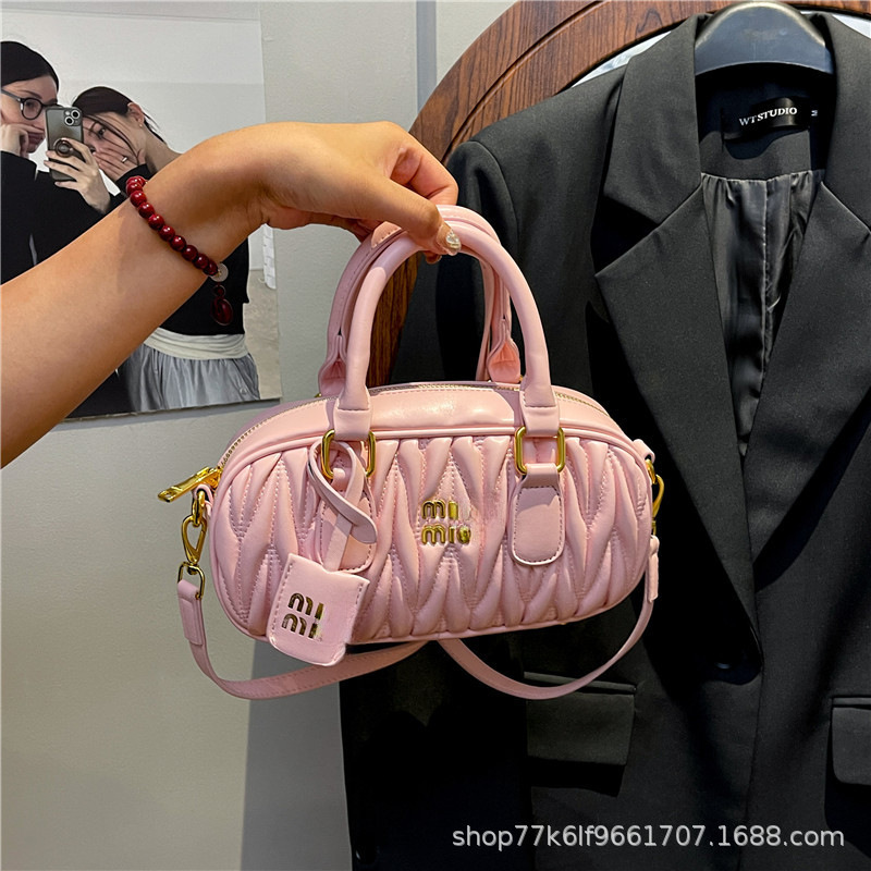 跨境bags2025新款MIU皱褶手提单肩包保龄球女包时尚斜挎枕头包包|undefined