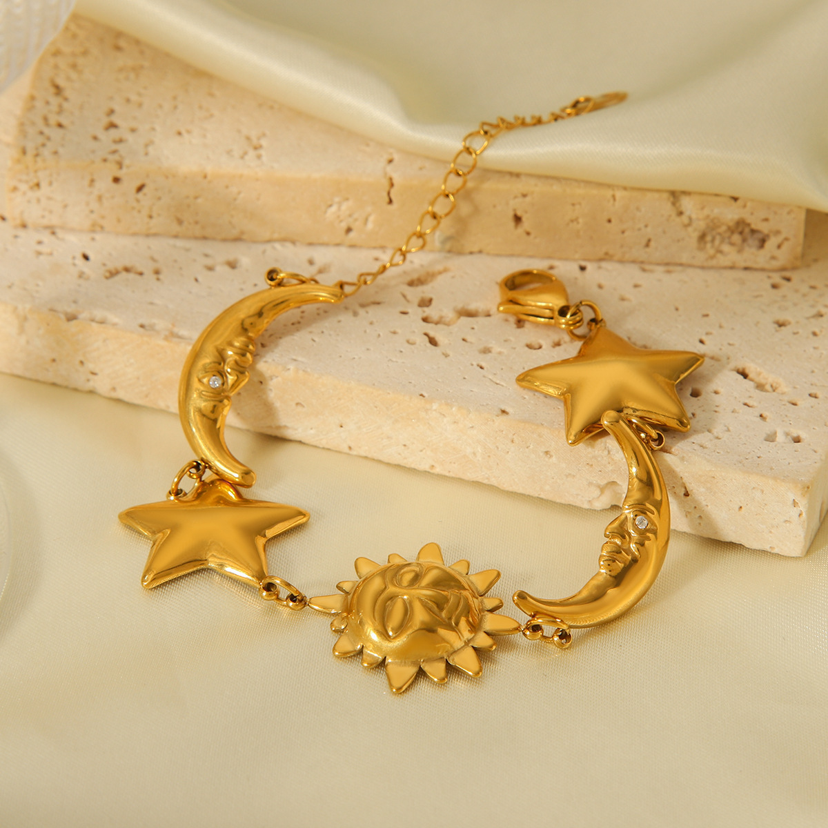 Europa y América oro de 18 quilates estrella de acero inoxidable estrella luna sol pulsera sin decoloración joyería playa vacaciones viento titanio acero joyería image 3