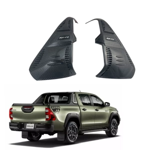 Toyota Hilux Revo 2020 model arxa fənər çərçivəsi, dekorativ stiker