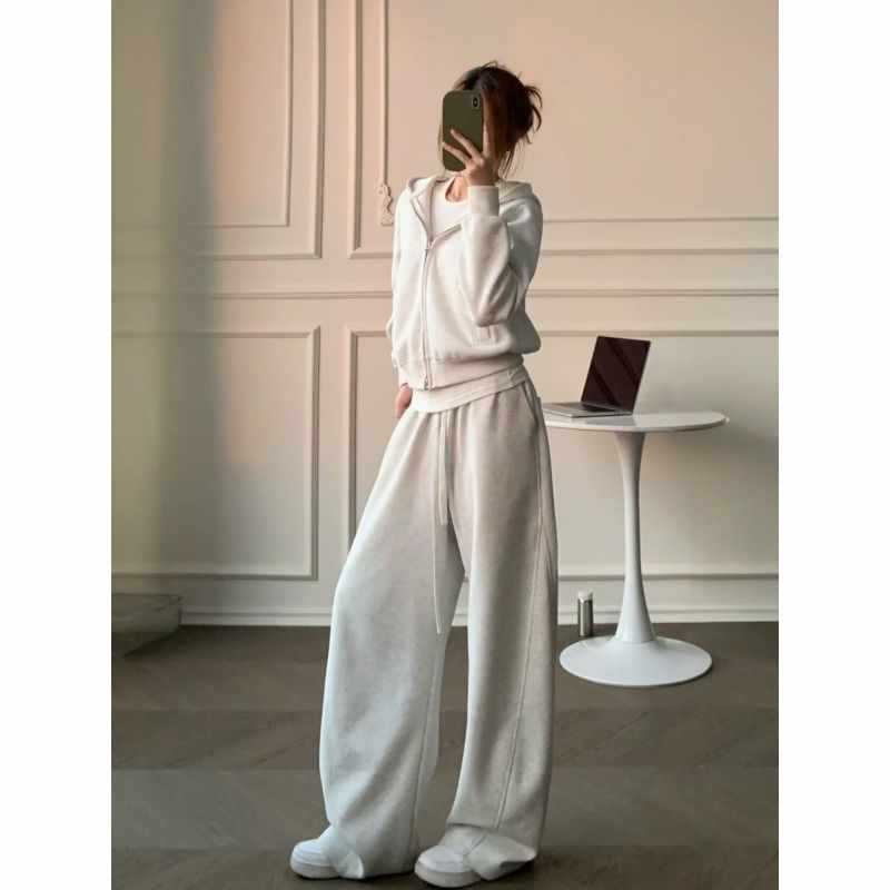 Sportswear Suit for Women in Autumn and Winter, Loose, Fashionable, Lazy Style Sweatshirt, Wide-Leg Pants, Casual Two-Piece Running Set