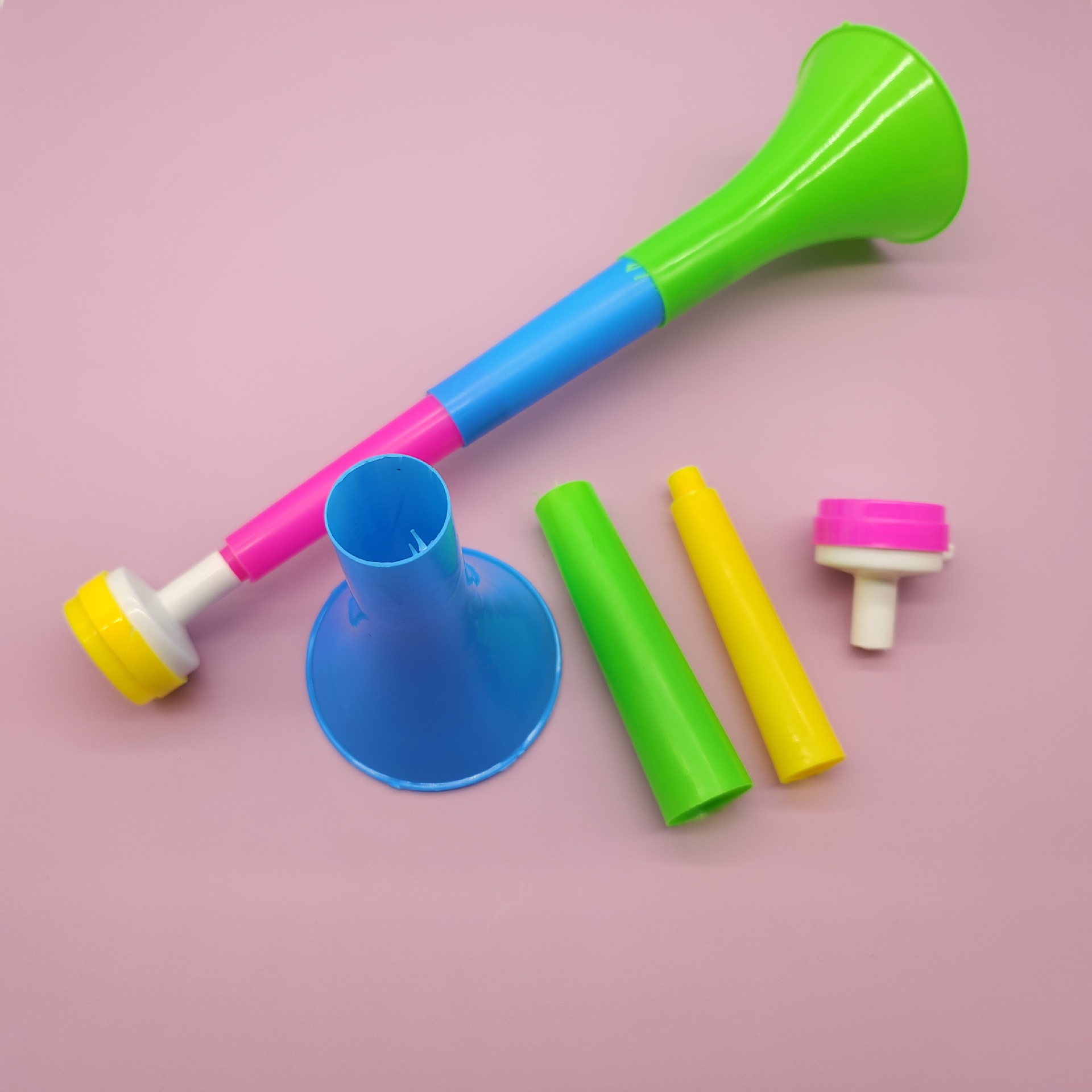 Juguetes de bocina de tres secciones venta caliente bocina telescópica pequeña bocina de tres secciones juguetes para niños un dólar y dos dólares al por mayor