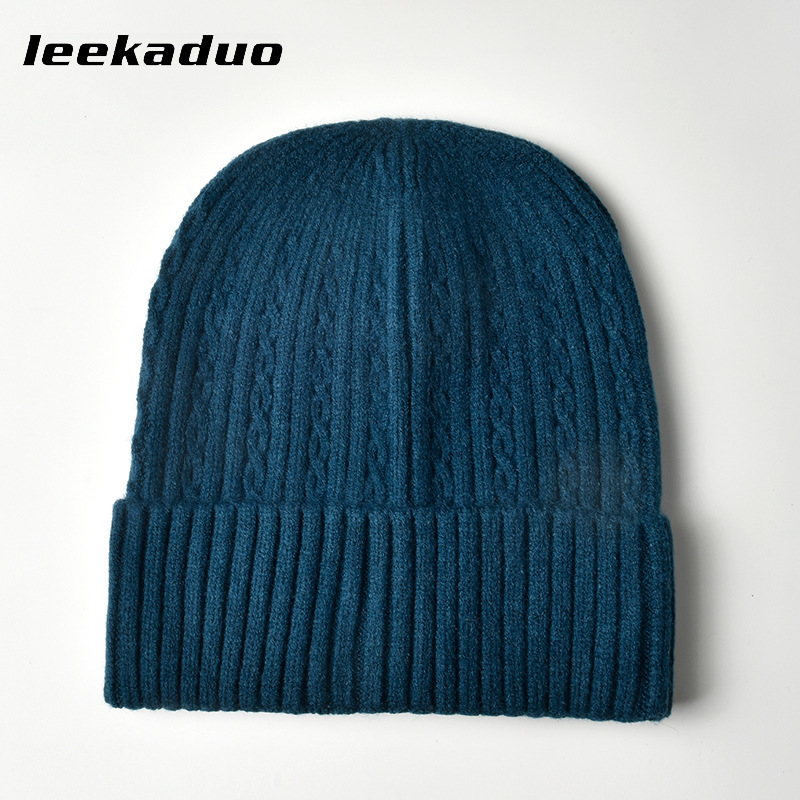 Nieuwe stijl kabel gebreide muts heren winter casual effen gebreide muts dames gezicht kleine wollen hoofd muts modieuze koude muts_voghion.com