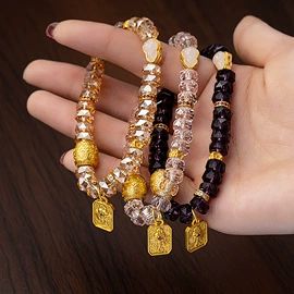 项链;耳环;手链