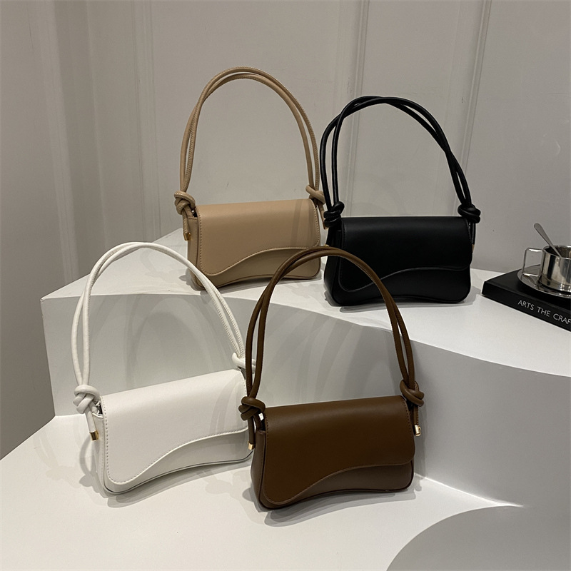 2024 nueva moda con hebilla magnética, bolso cuadrado pequeño, bolso de hombro de textura literaria de moda, bolso de mensajero de moda minimal