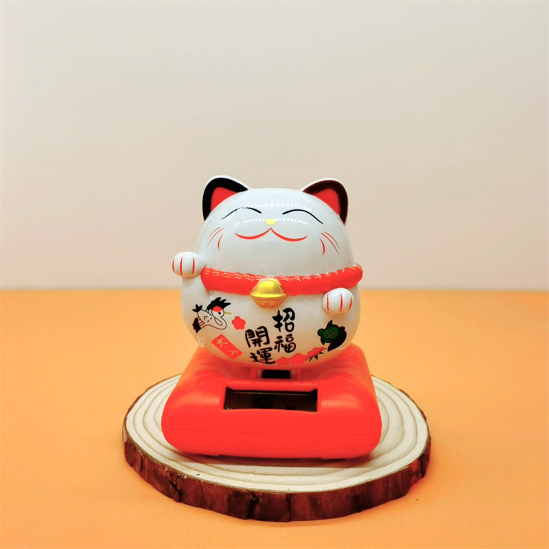 Cross-border creative solar fortune cat decoration car dashboard with cute decoration car supplies