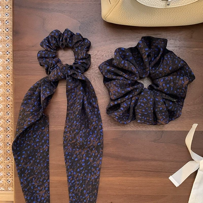 Blue and Purple Retro Ribbon: Saç üçün rezinlər