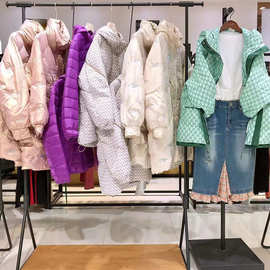 东南亚大码九天国际羽绒服25冬装白鸭绒时尚百搭直播货源品牌批发