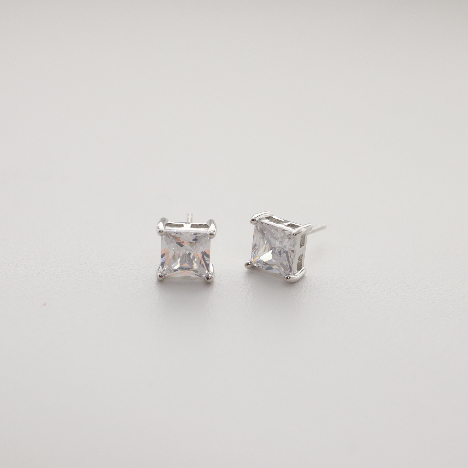 1g Weight 925 Sterling Silver Ear Needle Material Ear Studs Classification 1 Pair Quantity Holiday, Daily Occasion 925 Sterling Silver Material Geometric Pattern Unisex Gender Simple Style, Classic Style Style 1 Pair 925 Sterling Silver 925 Sterling Silver Earrings Geometric Ear Studs 7