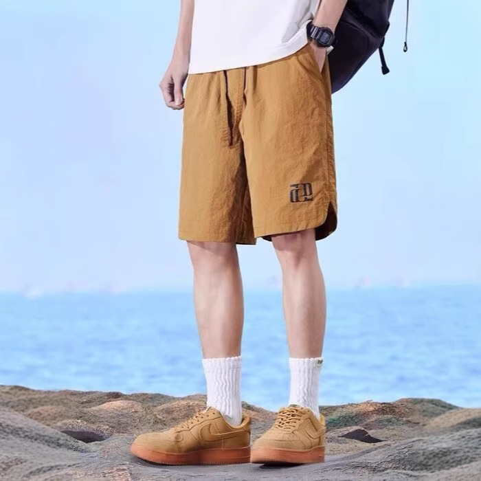 2025 Ice Silk Shorts Men's Loose Breathable Quick-Drying Beach Pants Summer Sports Outer Wear Casual Five-Point Pants