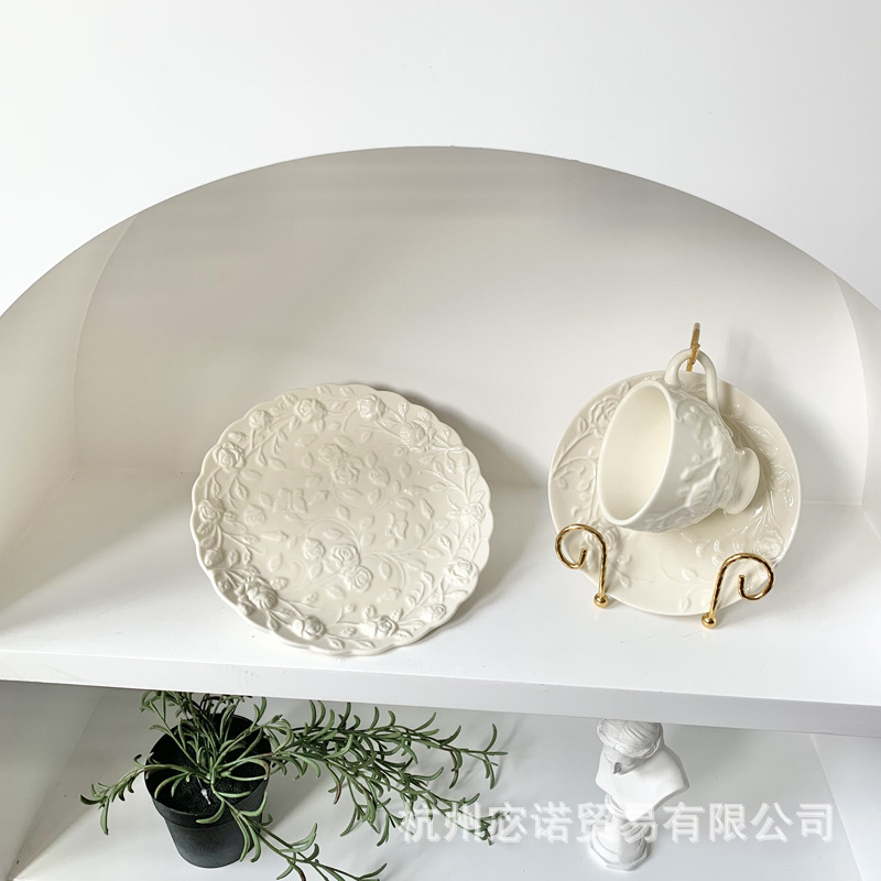 Vintage Creative French Style British Style Embossed Rose Ceramic Coffee Cup 8 Inch Disc Household Dessert Plate Breakfast Plate Meal