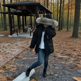 毛领;帽条;毛球